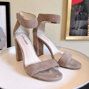 Jeffrey Campbell Lindsay Heel in Taupe Size 6.5